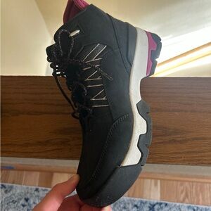 Women timberland boot size 8.5